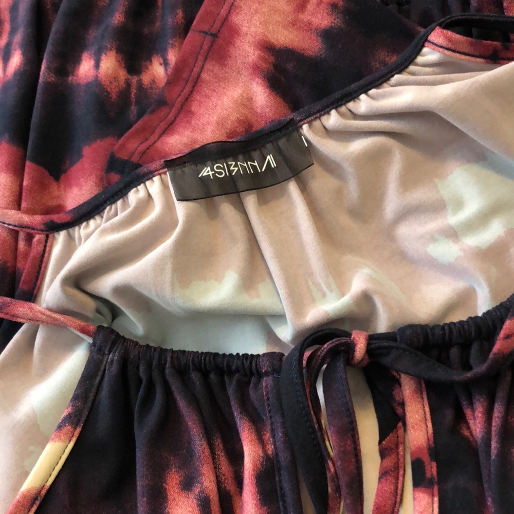 Romper Size Small - Picture 3 of 4